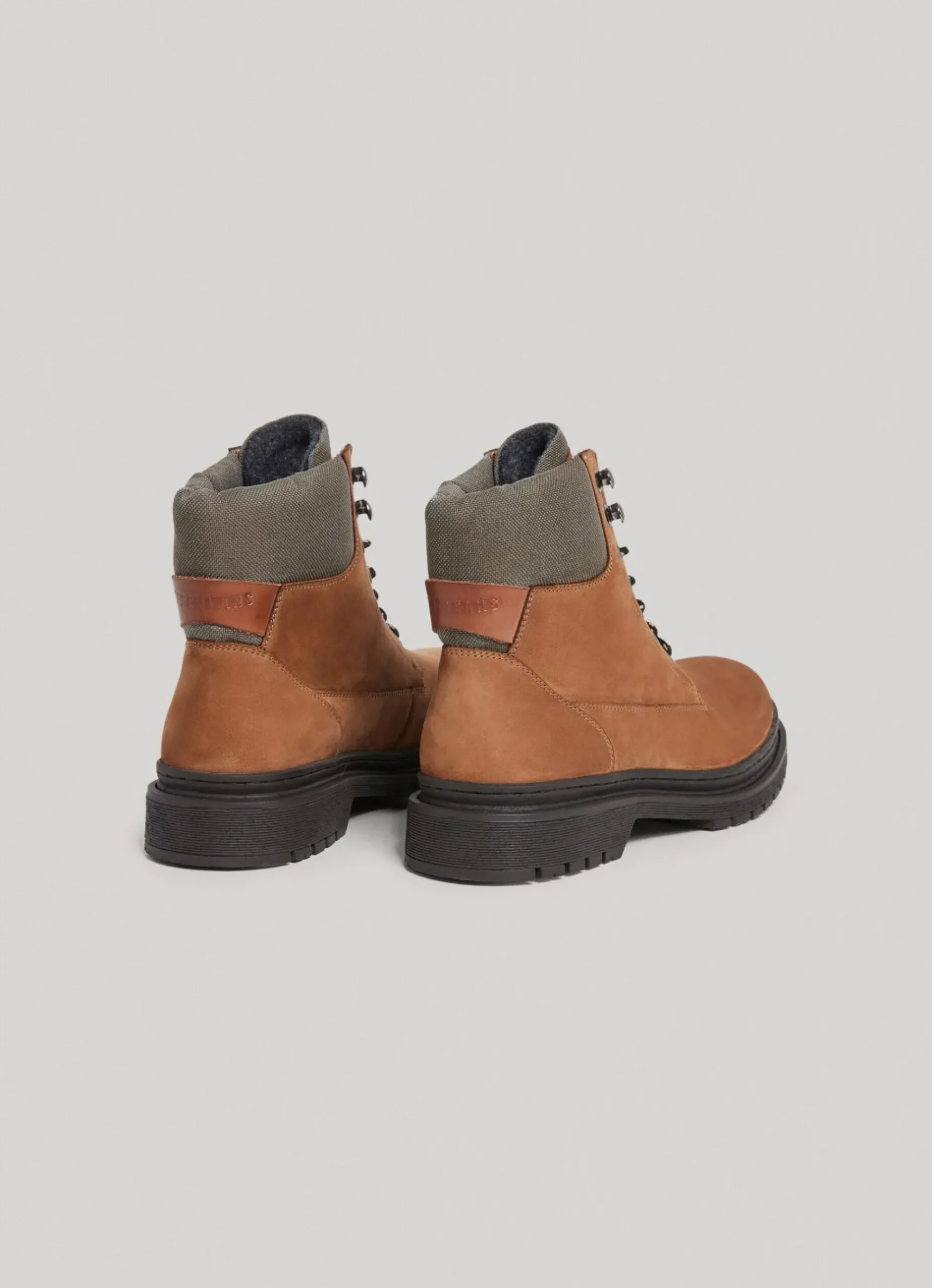Homem Pepe Jeans Botas E Sapatos>Botas Cano Medio Couro Nubuck