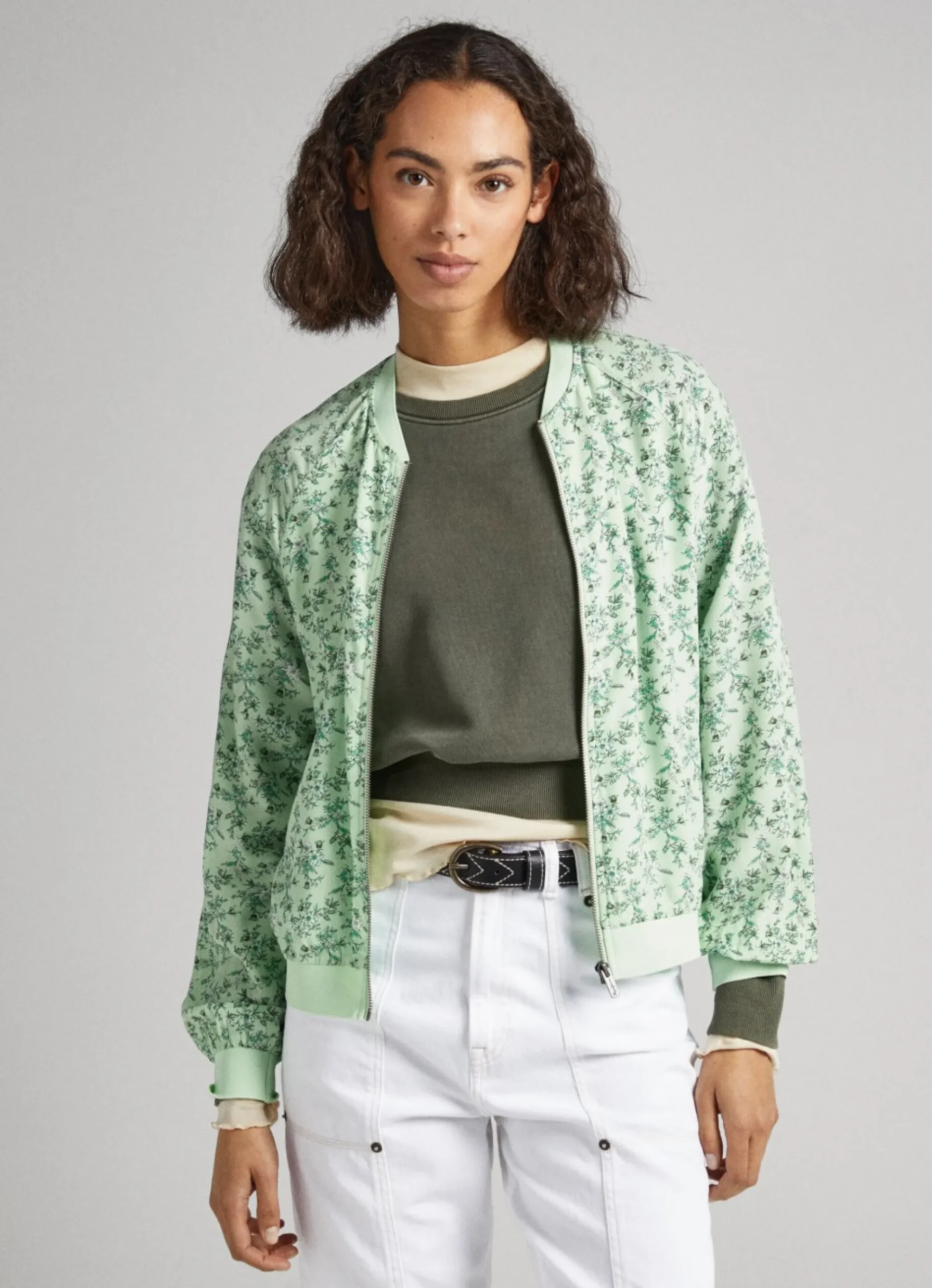 Mulher Pepe Jeans Casaco E Jaquetas>Casaco Bomber Com Padrao Floral
