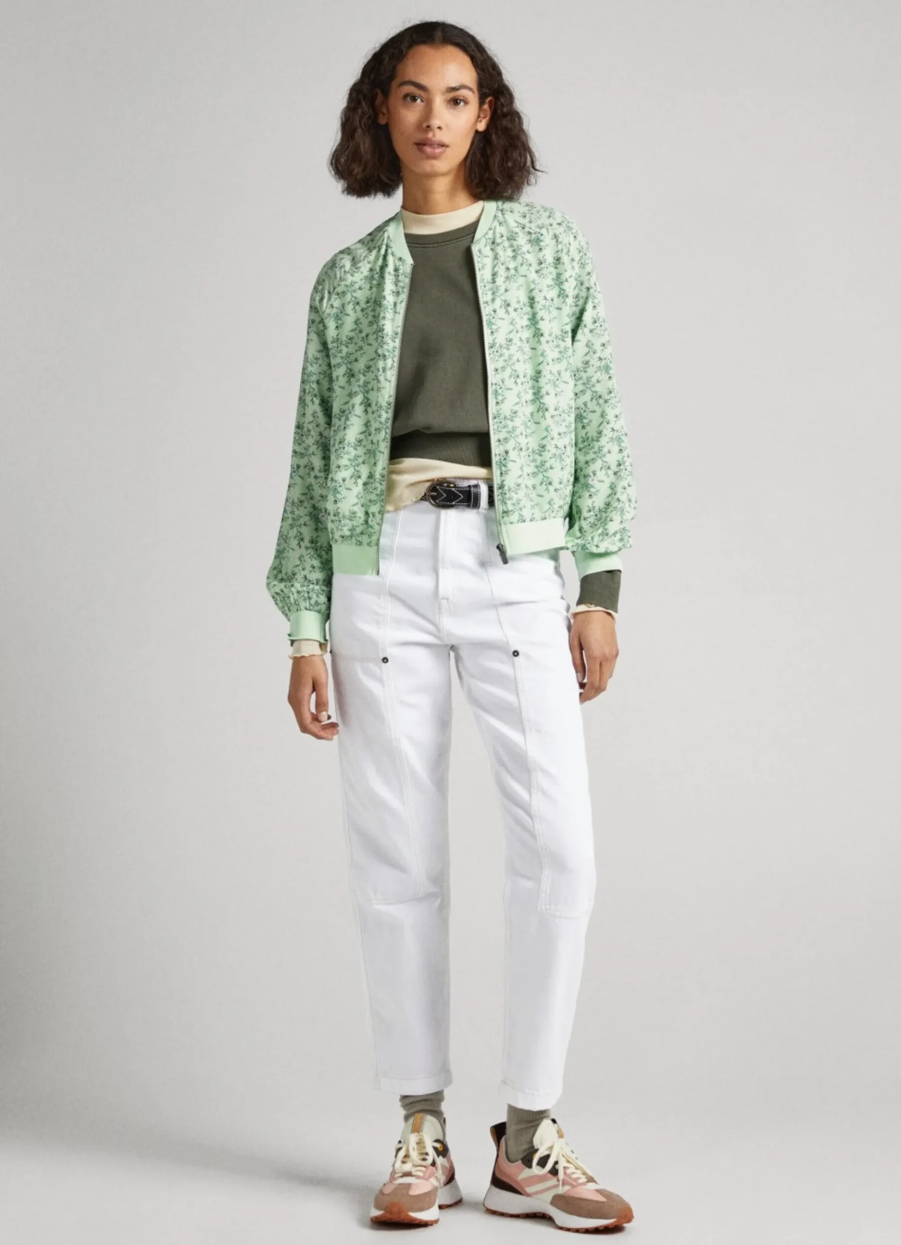 Mulher Pepe Jeans Casaco E Jaquetas>Casaco Bomber Com Padrao Floral