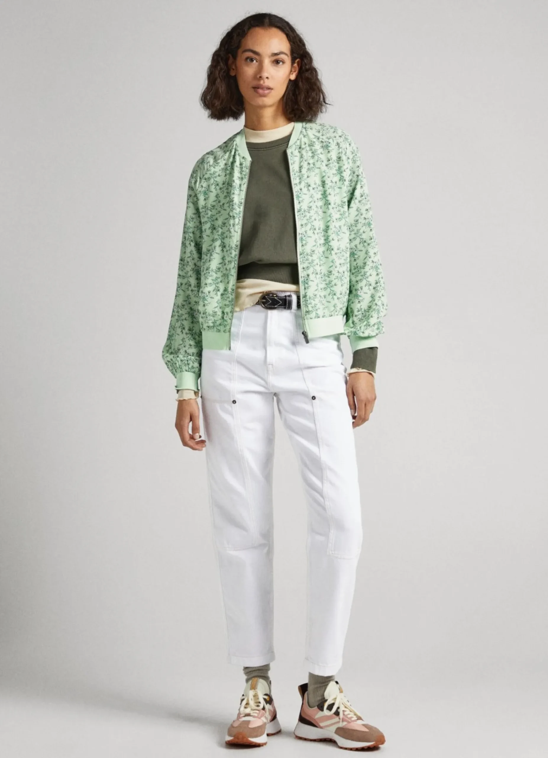 Mulher Pepe Jeans Malhas E Cardigans>Casaco Bomber Com Padrao Floral