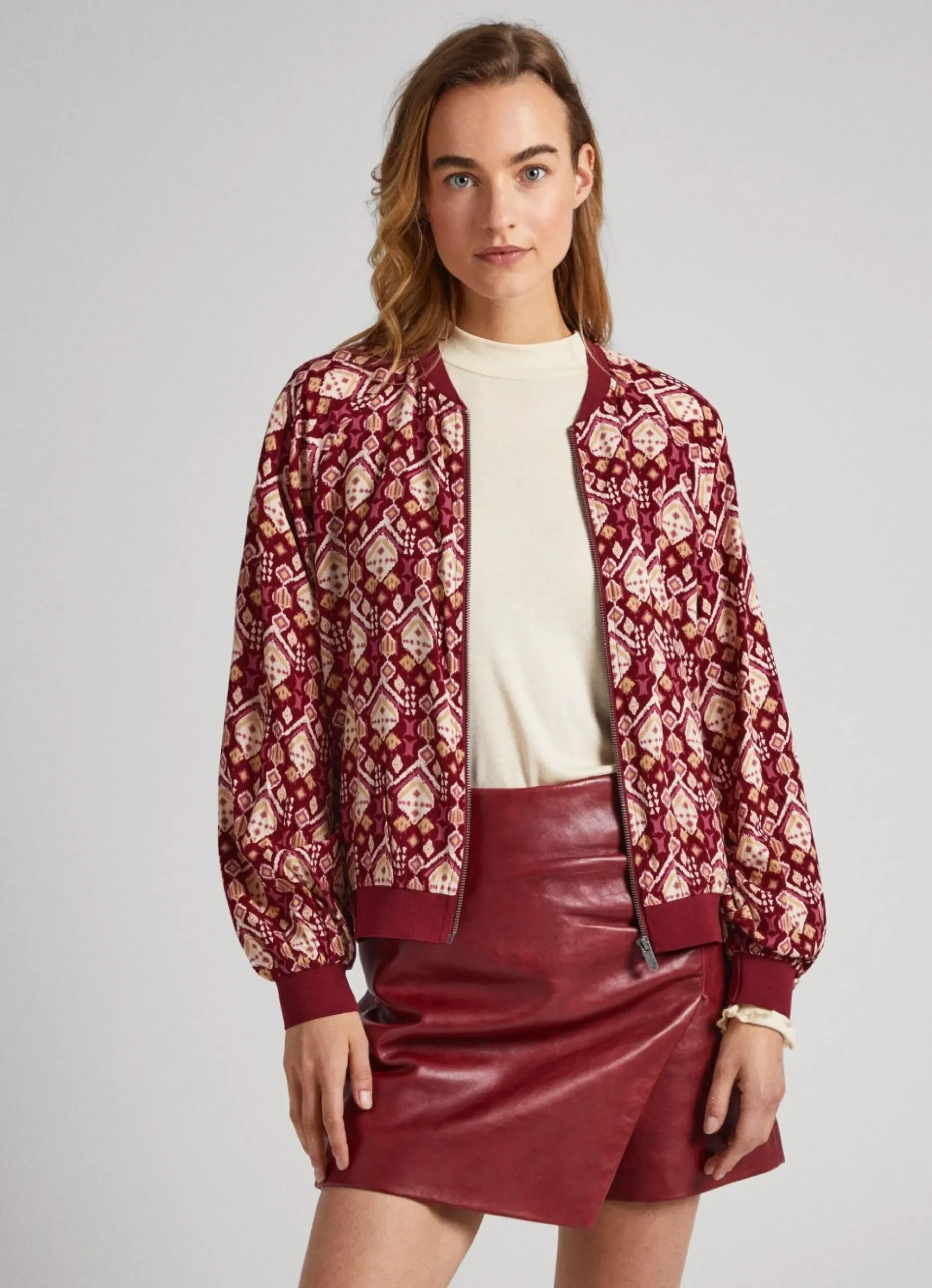 Mulher Pepe Jeans Malhas E Cardigans>Casaco Bomber Ornamental