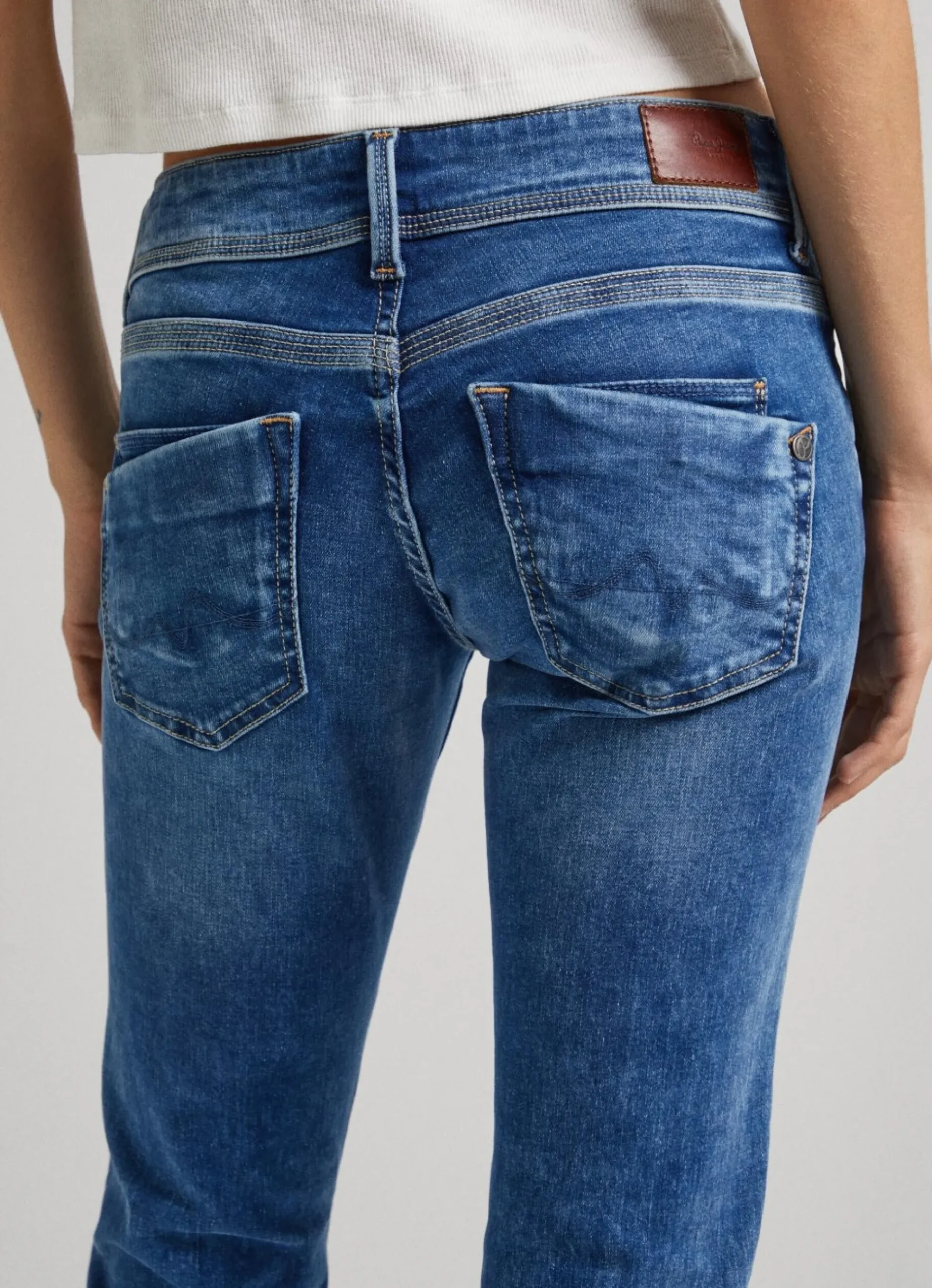 Mulher Pepe Jeans Straight>Jeans Saturn Regular Fit Mid Rise