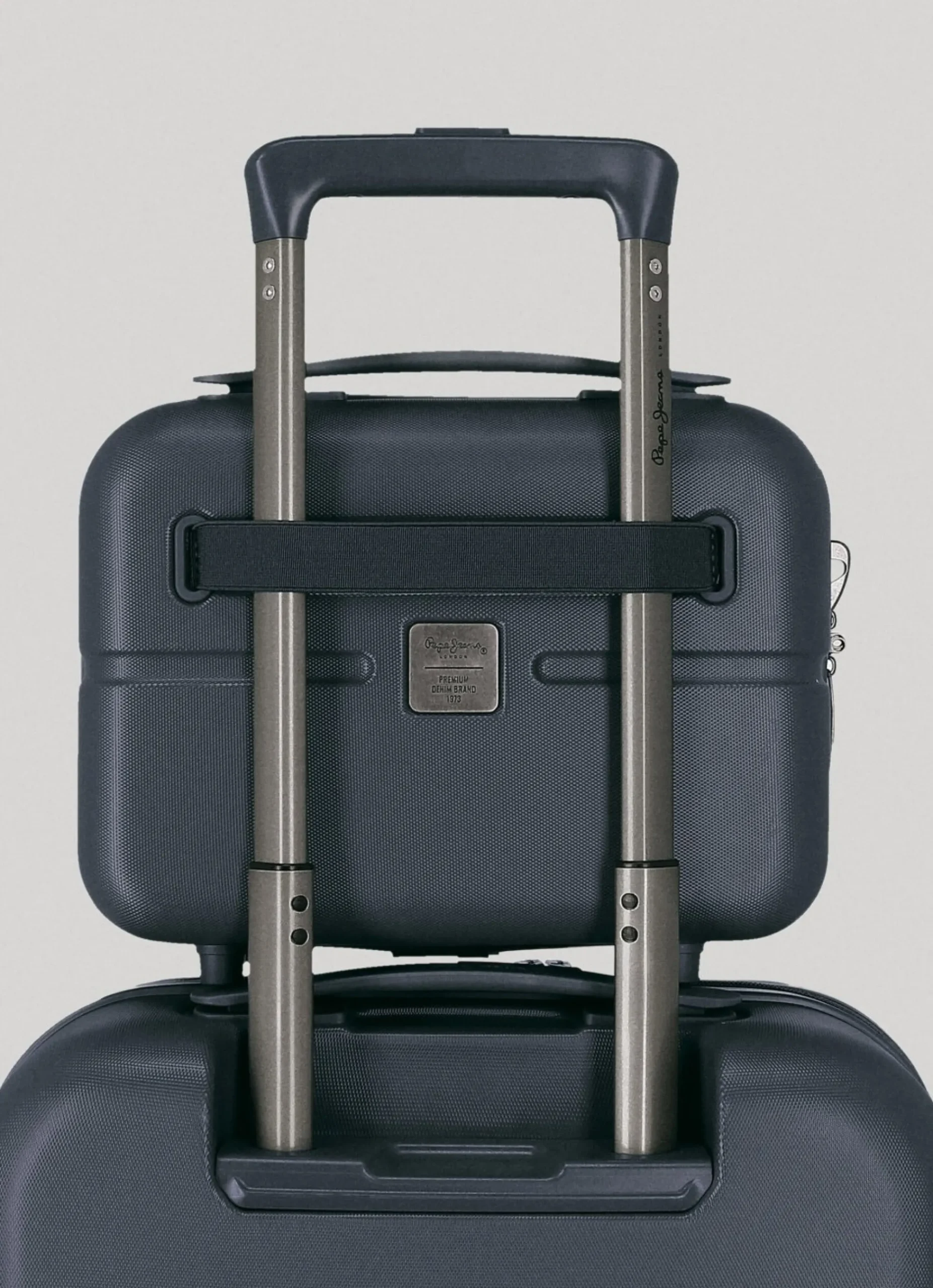 Homem Pepe Jeans Malas>Necessaire Viagem Logo Em Relevo